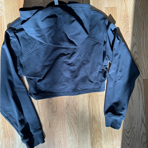 Lululemon cropped all yours hoodie size 4 black - Picture 4 of 5